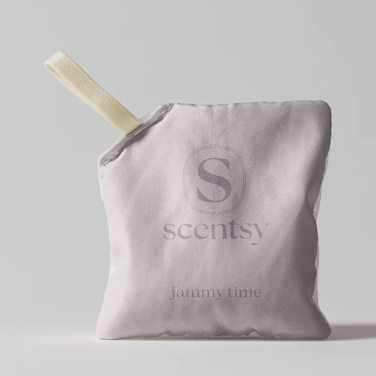 Jammy Time Scent Pak - Pale lavender fabric Scent Pak with cream-coloured fabric tab, embossed with the Scentsy logo and "Jammy Time" text