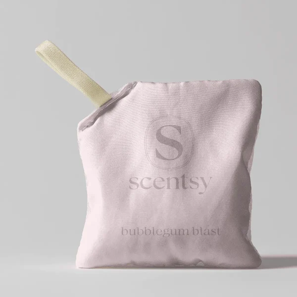 Bubblegum Blast Scent Pak - Pale pink fabric Scent Pak with a cream-coloured ribbed hanging loop, embossed with the Scentsy logo and "bubblegum blast" text