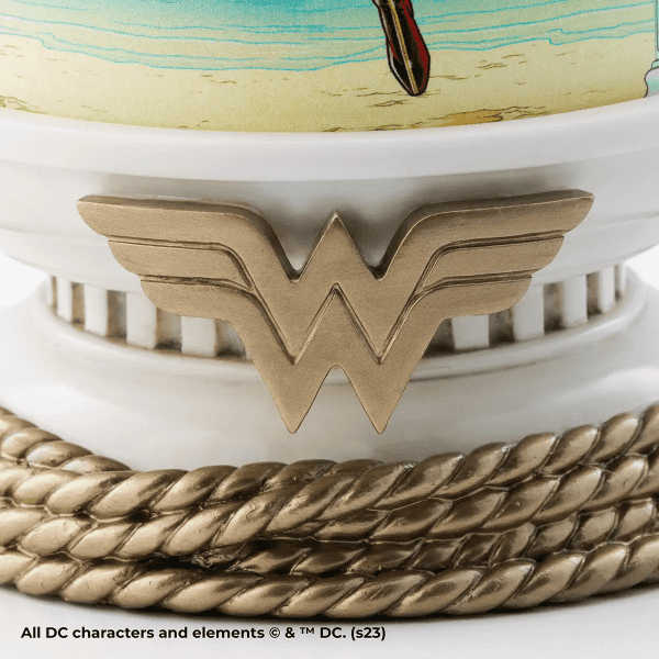DC Wonder Woman Scentsy Warmer Close Up