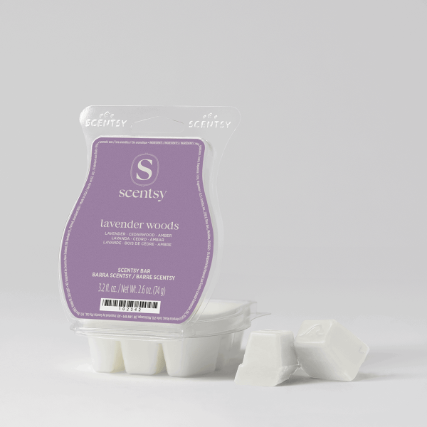 Lavender Woods Scentsy Bar in purple packaging showing white wax cubes in a clear clamshell tray, 2.6 oz net weight