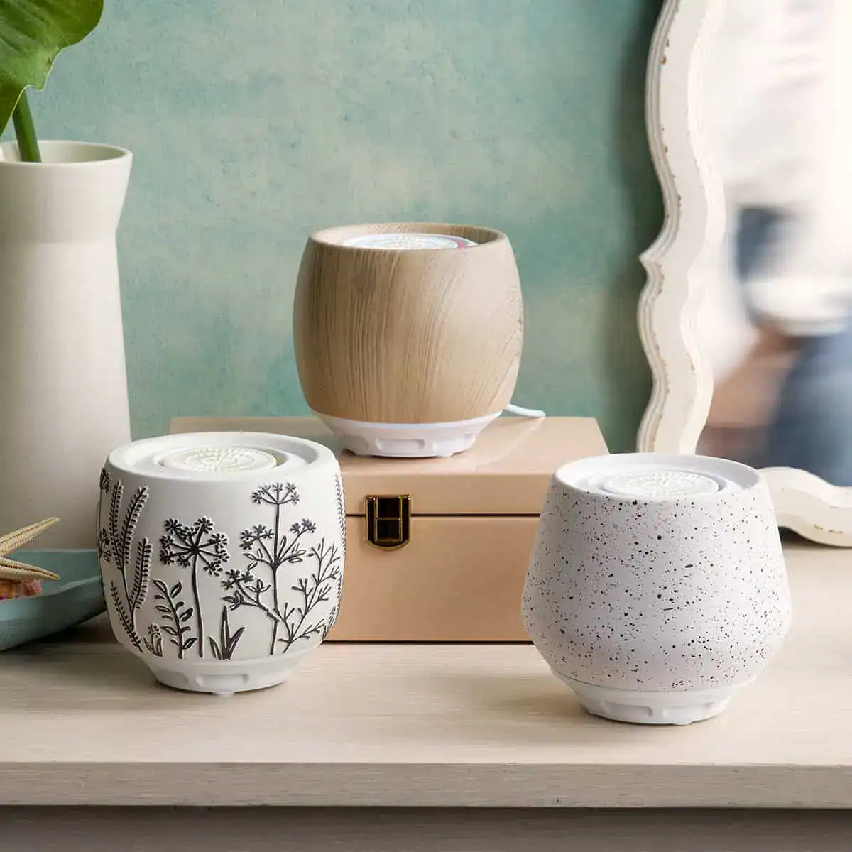 3 Scentsy Air units - Styled