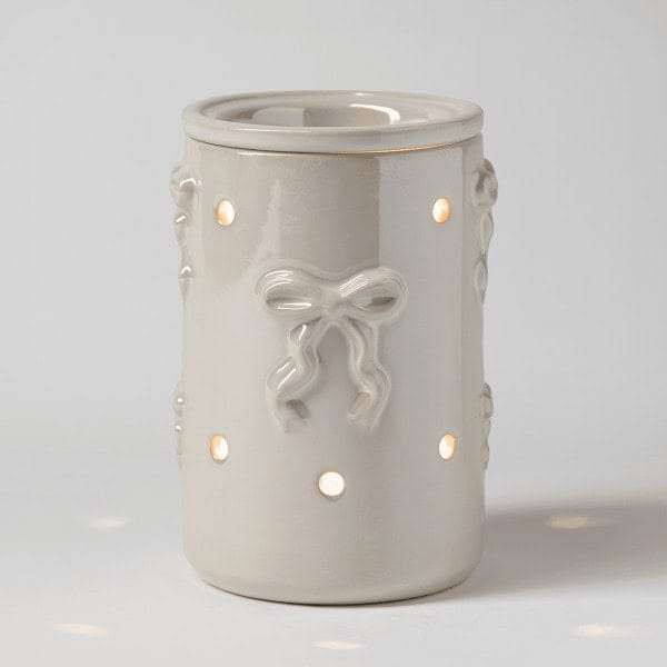 Dreamer's Bow Scentsy Warmer - Lit