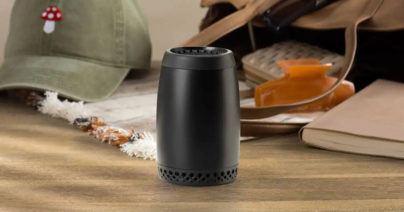Scentsy Air Go in Black - Styled