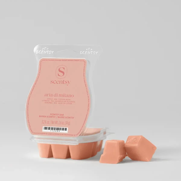 Aria di Milano Scentsy Bar - Peach-coloured Scentsy Bar wax melts in a clear plastic clamshell package with a peach label for Aria di Milano, six wax cubes shown below the packaging