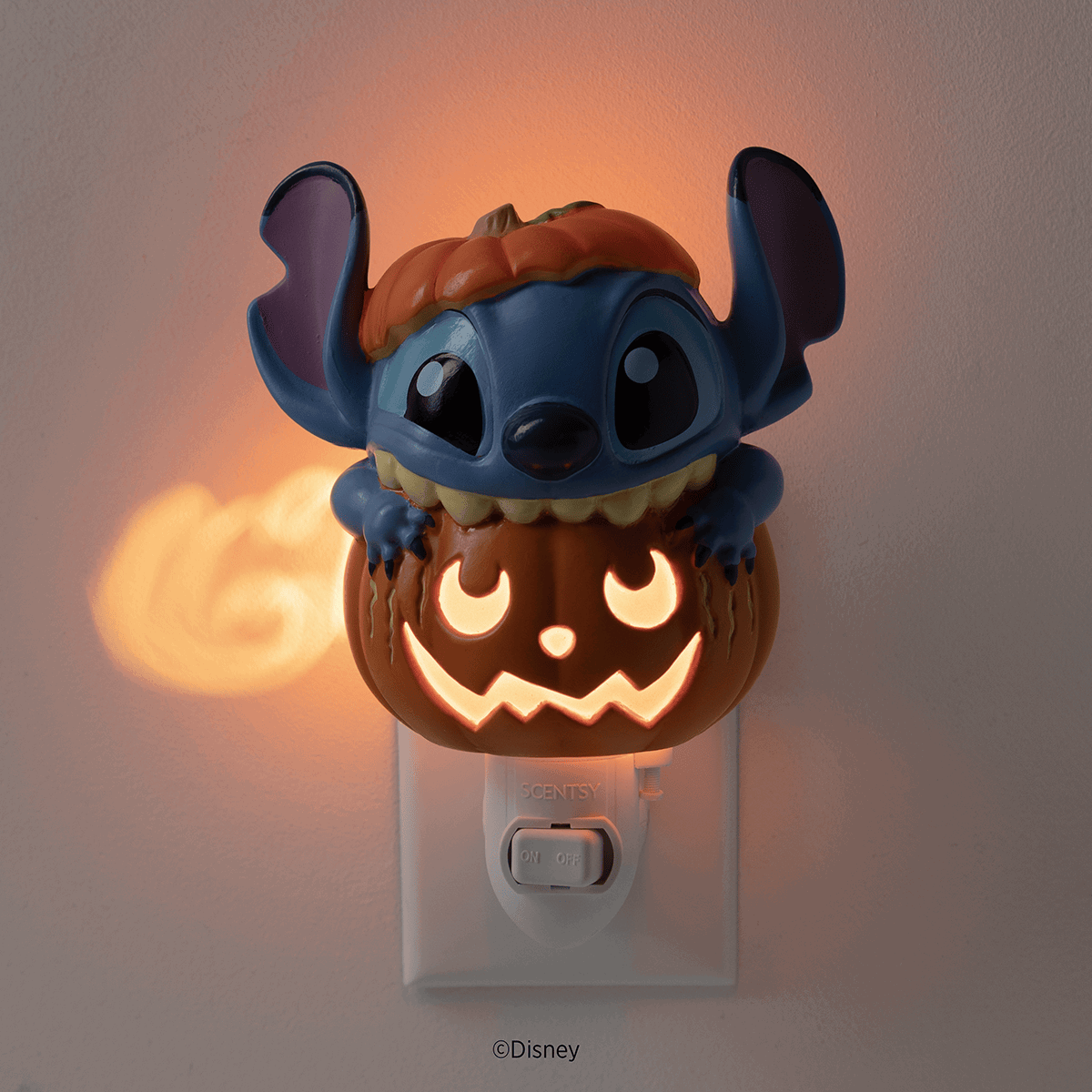 Disney Snitch: Pumpkin Trouble Mini Scentsy Warmer - Dark Room